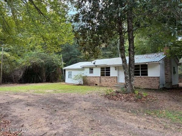 1135 Joe Dear Road, Harrisville, MS 39082