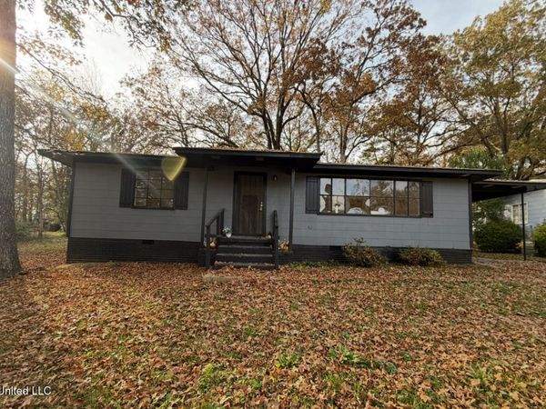 2871 Woodside Drive, Jackson, MS 39212