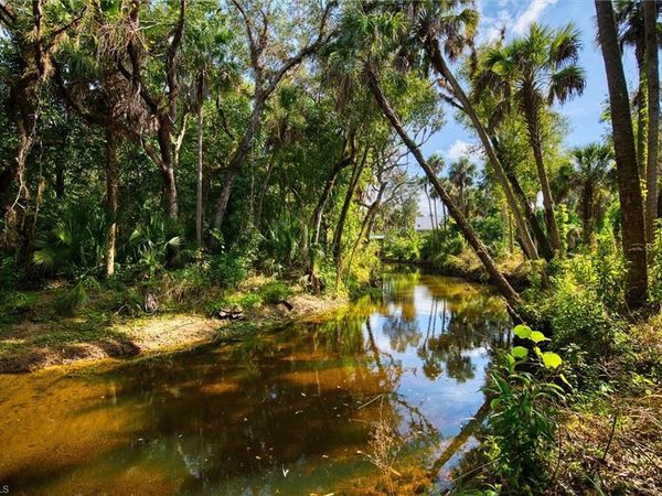 14221 River RD, FORT MYERS, FL 33905