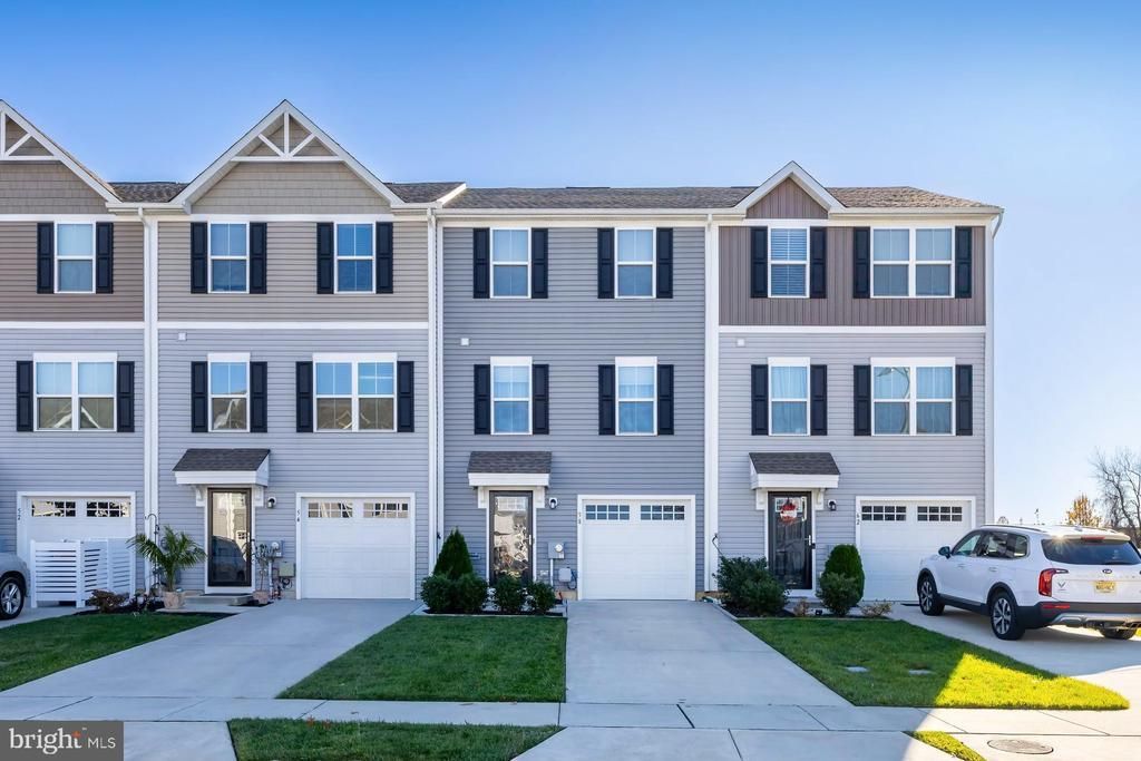 58 Burr Street, Williamstown, NJ 08094 Main Photo