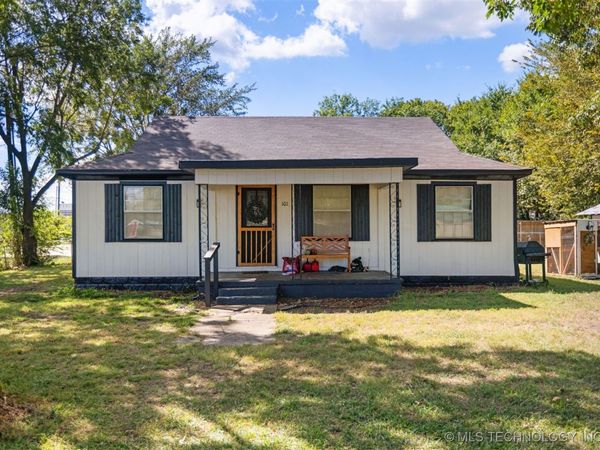 101 W McKennon Road, Calera, OK 74730