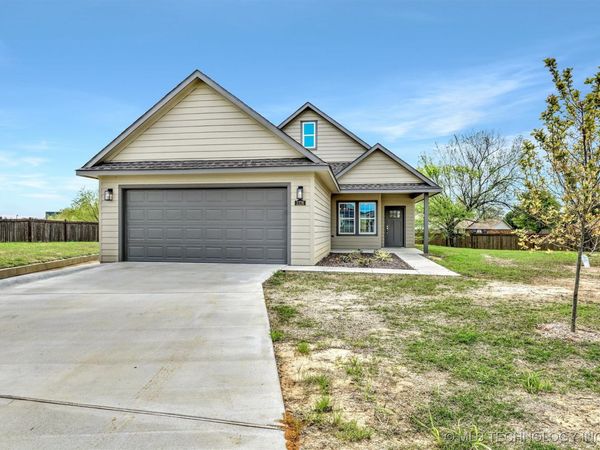 1178 Wild Indigo Circle, Calera, OK 74730