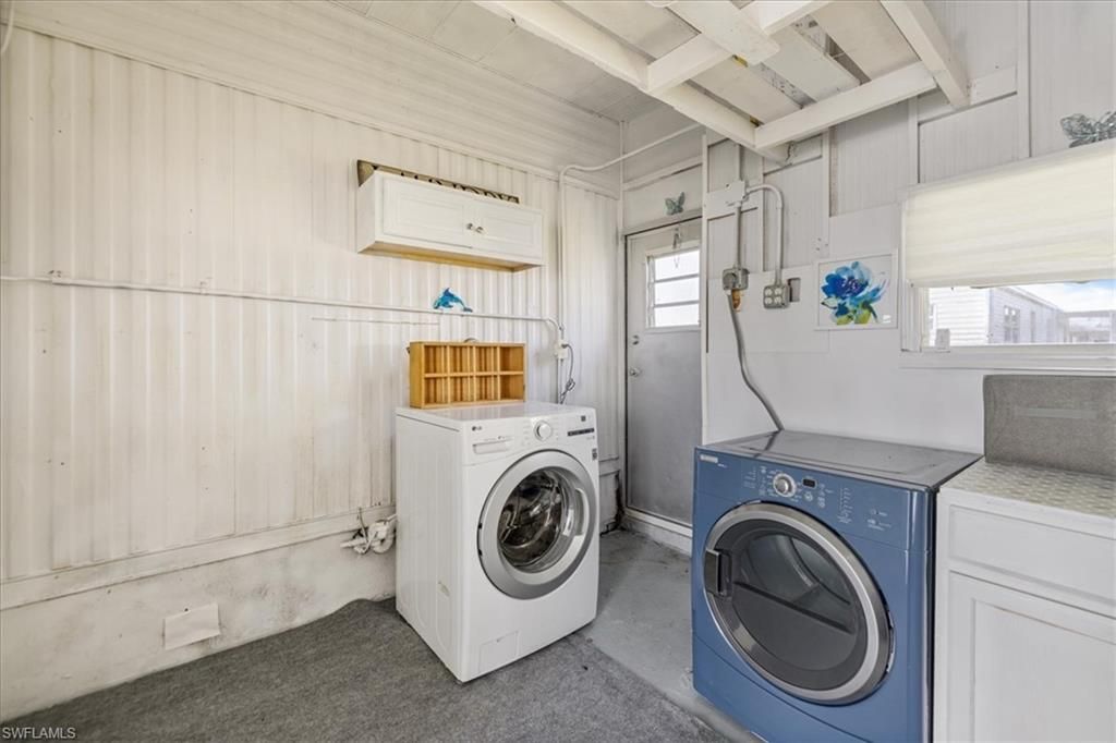 952 Days Ln, North Fort Myers, FL 33917 Photo