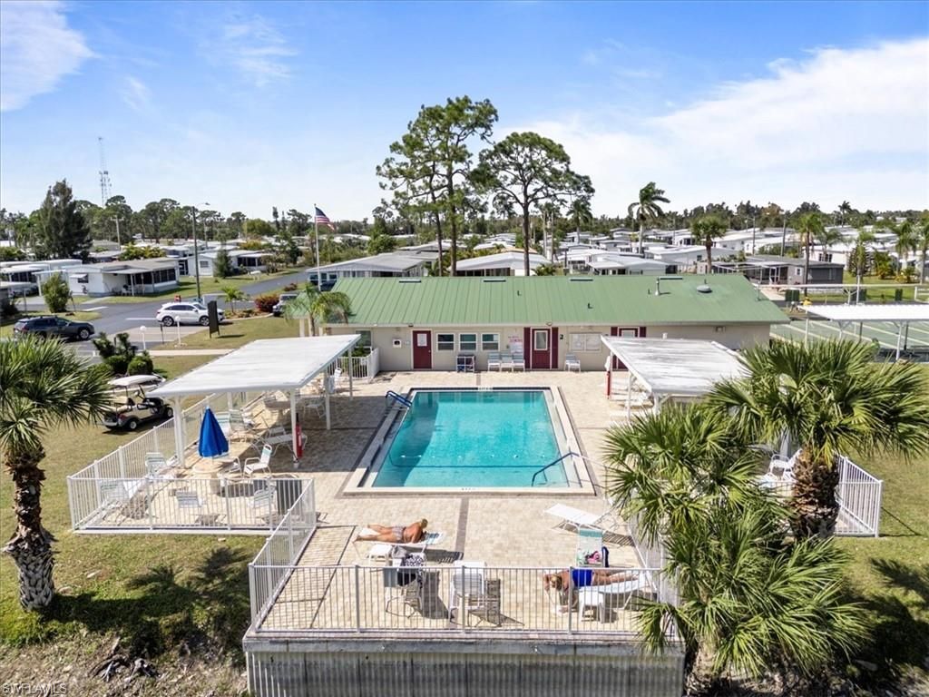 952 Days Ln, North Fort Myers, FL 33917 Photo