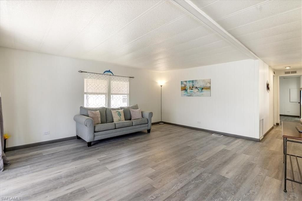 952 Days Ln, North Fort Myers, FL 33917 Photo