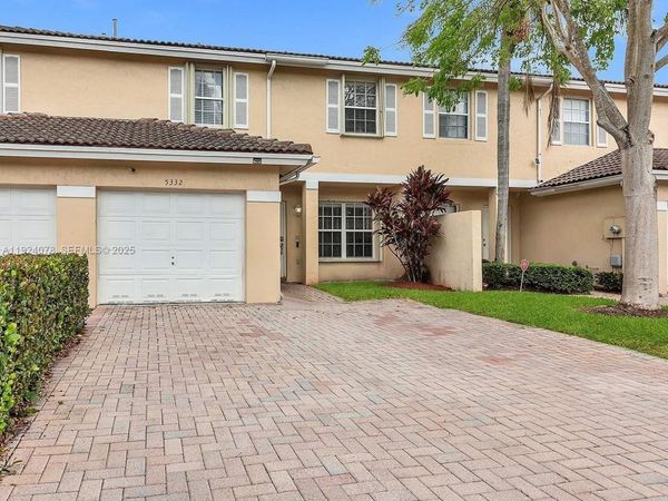 5332 NW 89th Ave, Sunrise, FL 33351
