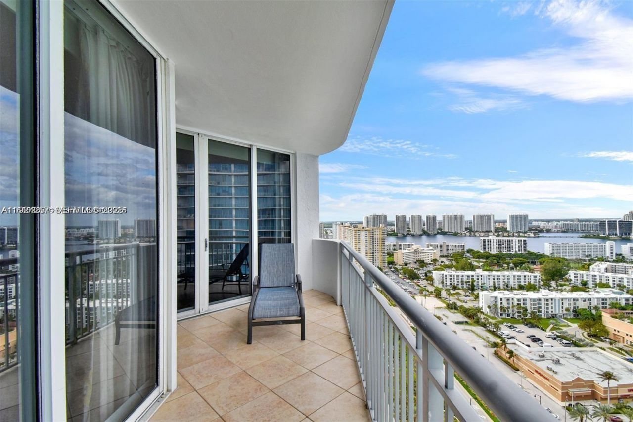 17375 Collins Ave, Unit 2706, Sunny Isles Beach, FL 33160 Photo