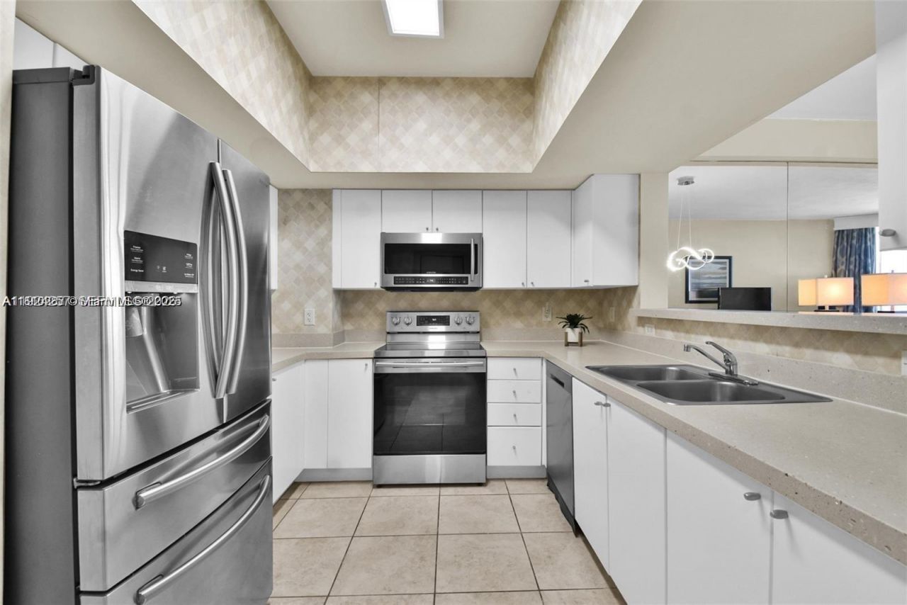 17375 Collins Ave, Unit 2706, Sunny Isles Beach, FL 33160 Photo