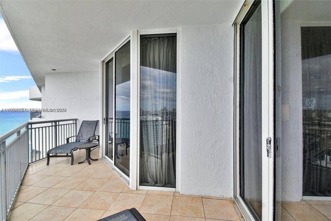 17375 Collins Ave, Unit 2706, Sunny Isles Beach, FL 33160 Photo