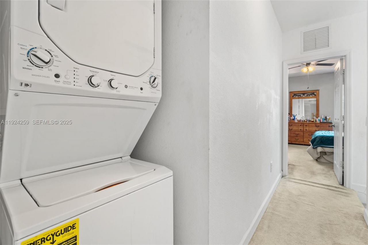 230 SE 29th Ave, Unit 12, Homestead, FL 33033 Photo