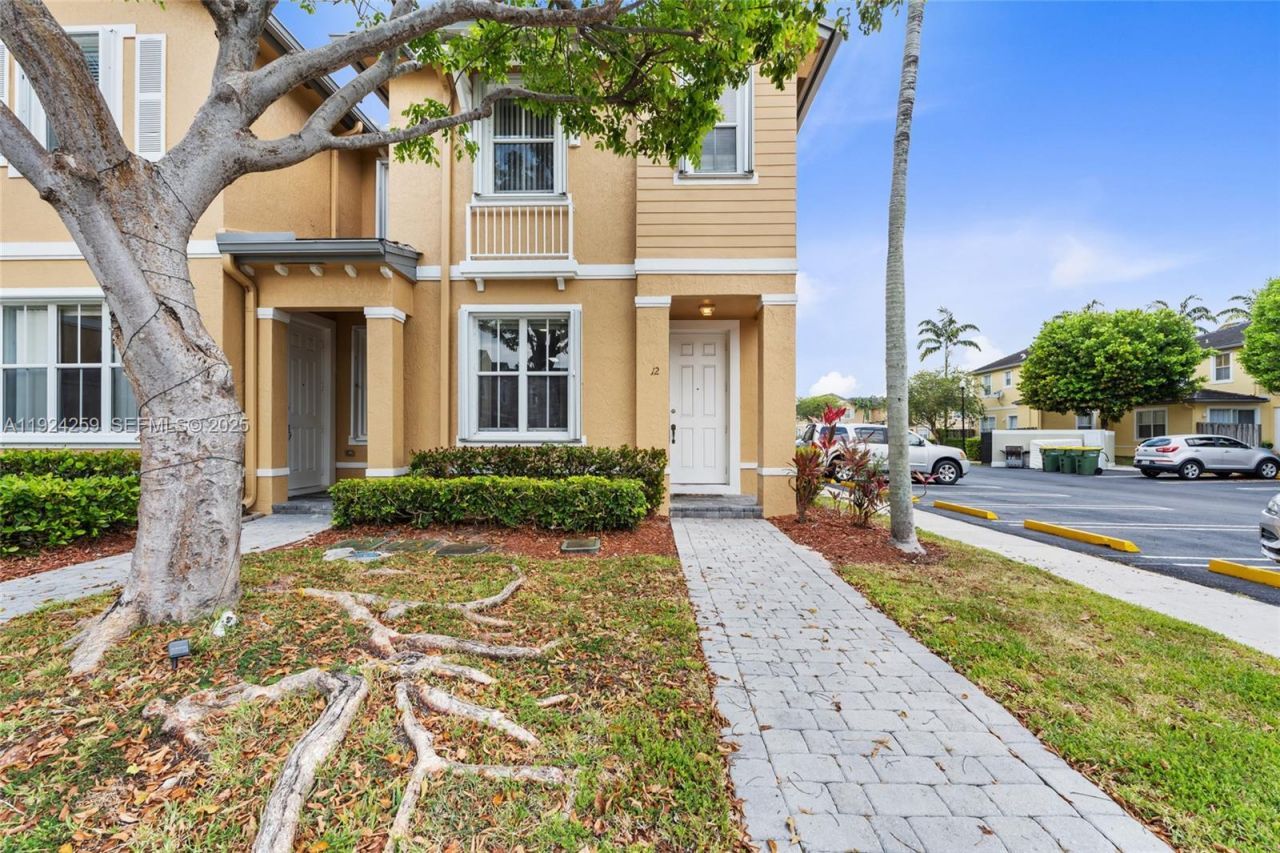 230 SE 29th Ave, Unit 12, Homestead, FL 33033 Photo