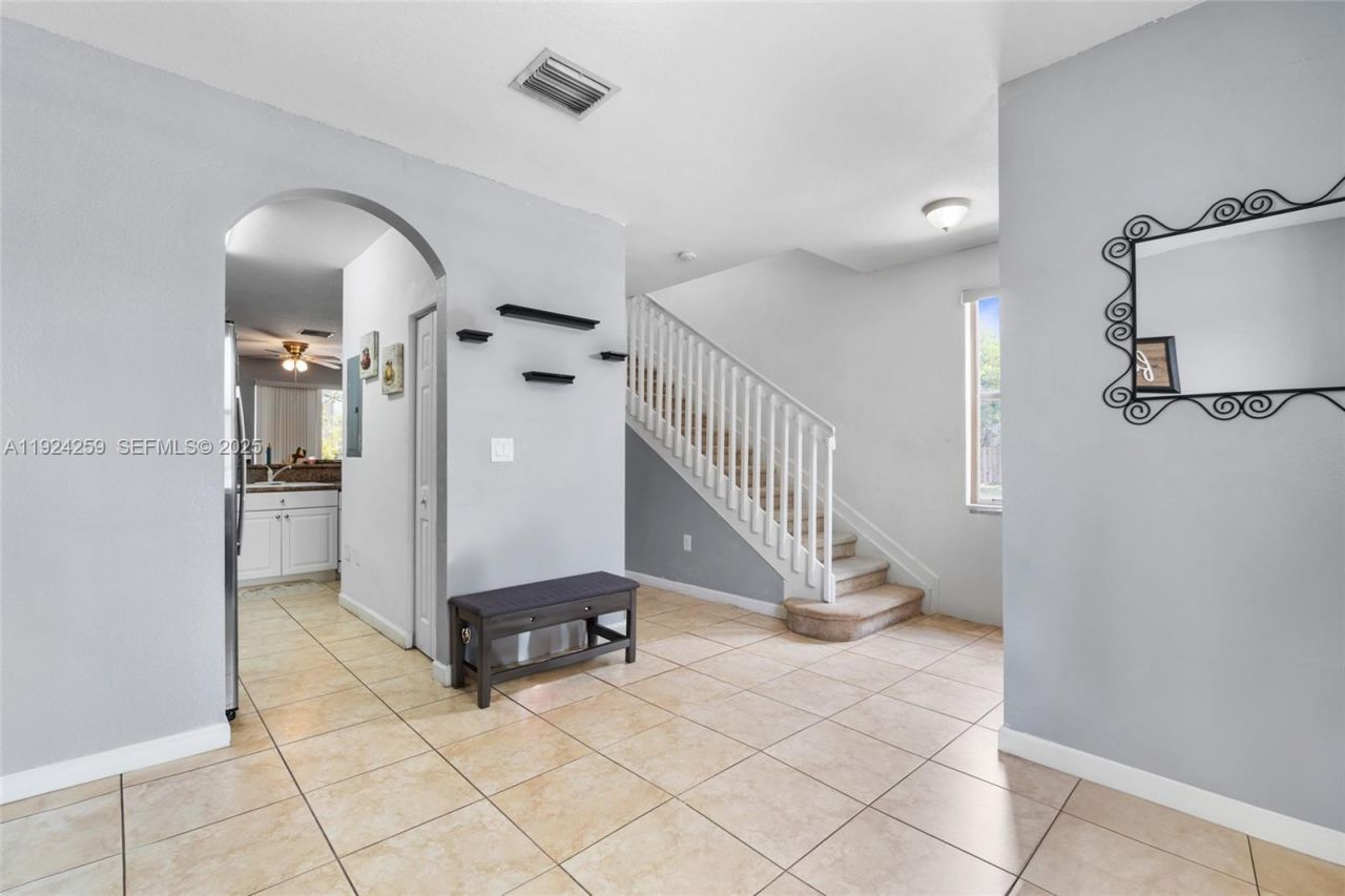 230 SE 29th Ave, Unit 12, Homestead, FL 33033 Photo