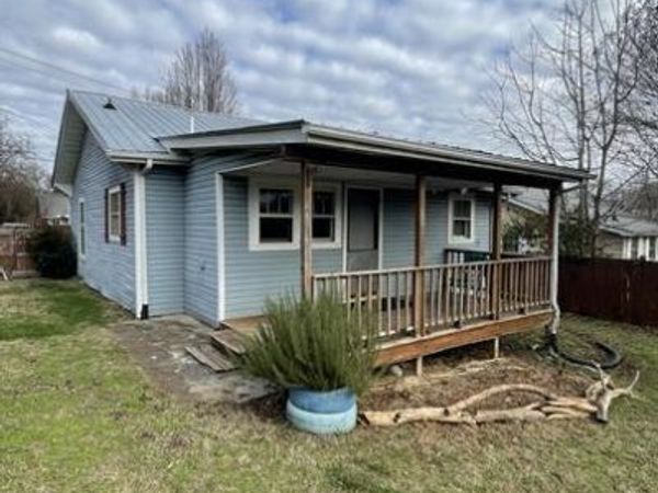 1214 Pratt St, Knoxville, TN 37917