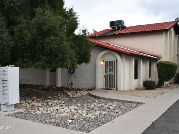 2437 E TRACY Lane, Unit 1, Phoenix, AZ 85032
