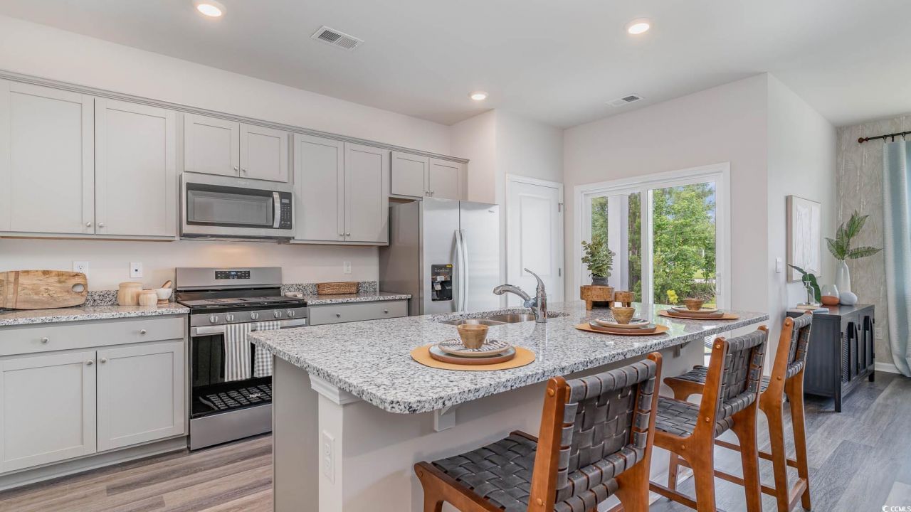 113 Homestead Way Photo 4