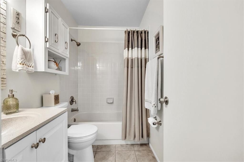 15000 Arbor Lakes Dr E, Unit 6, North Fort Myers, FL 33917 Photo