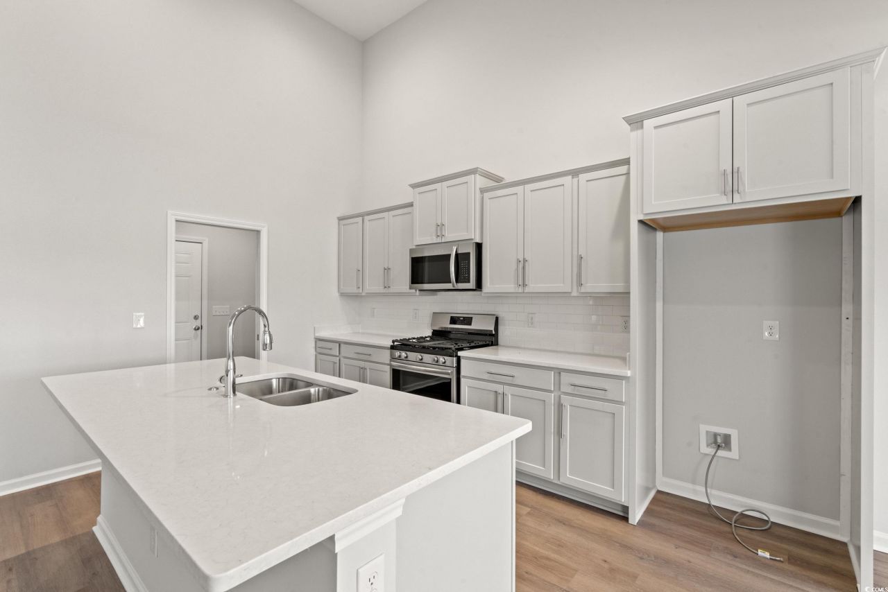 5145 Water Breeze Ct. Photo 6