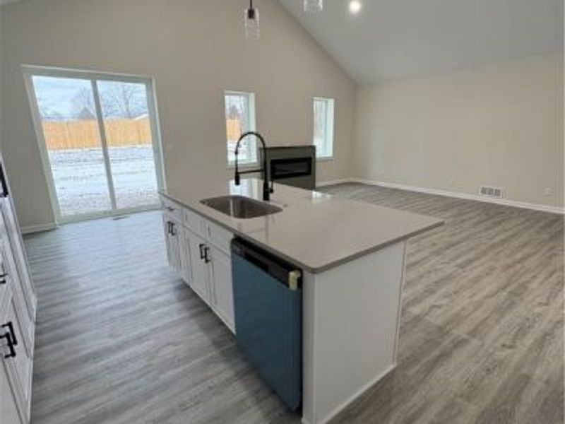 574 & 573 Thrush Drive, Roaming Shores, OH 44084 Photo 6