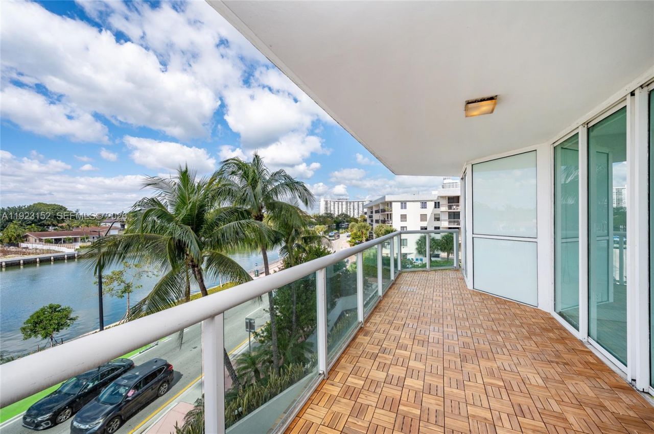 3411 Indian Creek Dr, Unit 402, Miami Beach, FL 33140 Photo