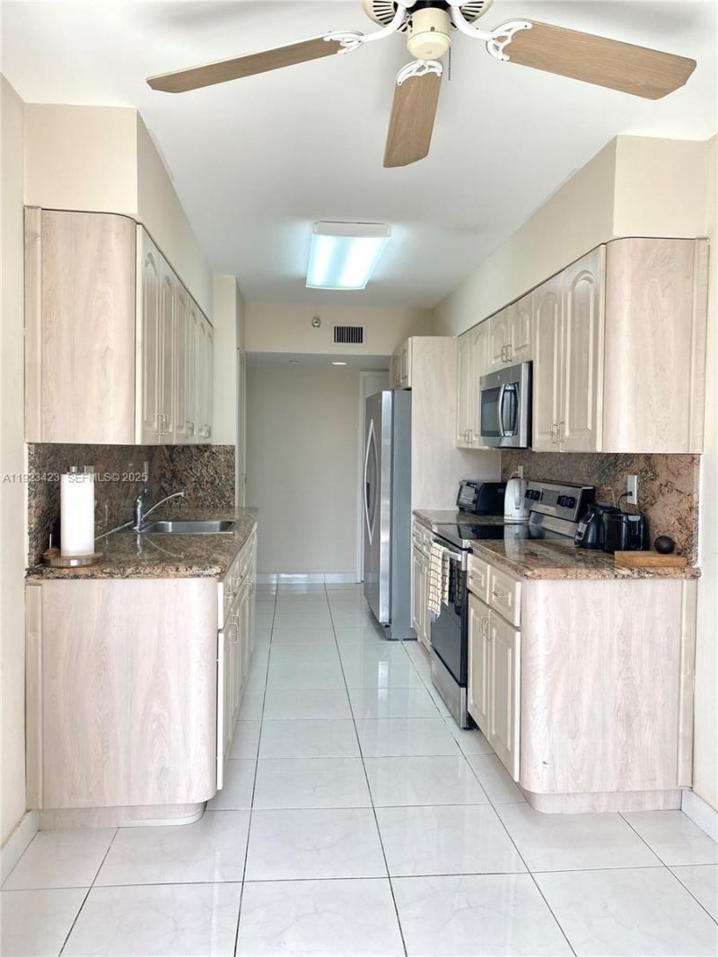 19195 NE 36th Ct, Unit 402, Aventura, FL 33180 Photo