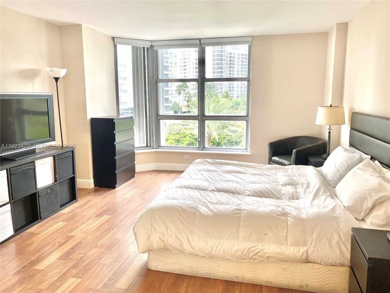 19195 NE 36th Ct, Unit 402, Aventura, FL 33180 Photo