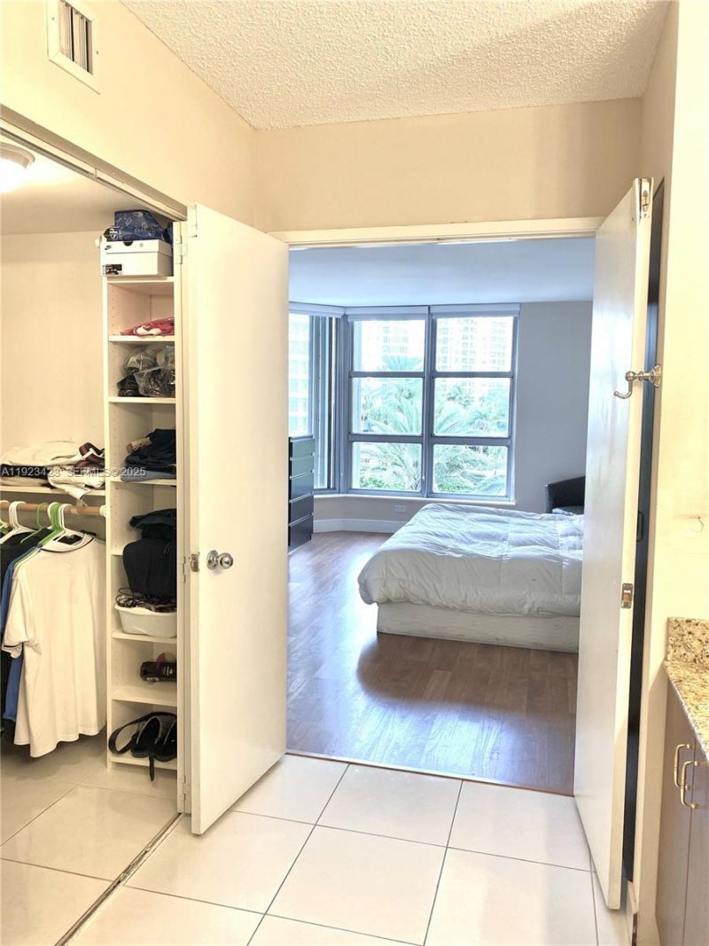 19195 NE 36th Ct, Unit 402, Aventura, FL 33180 Photo