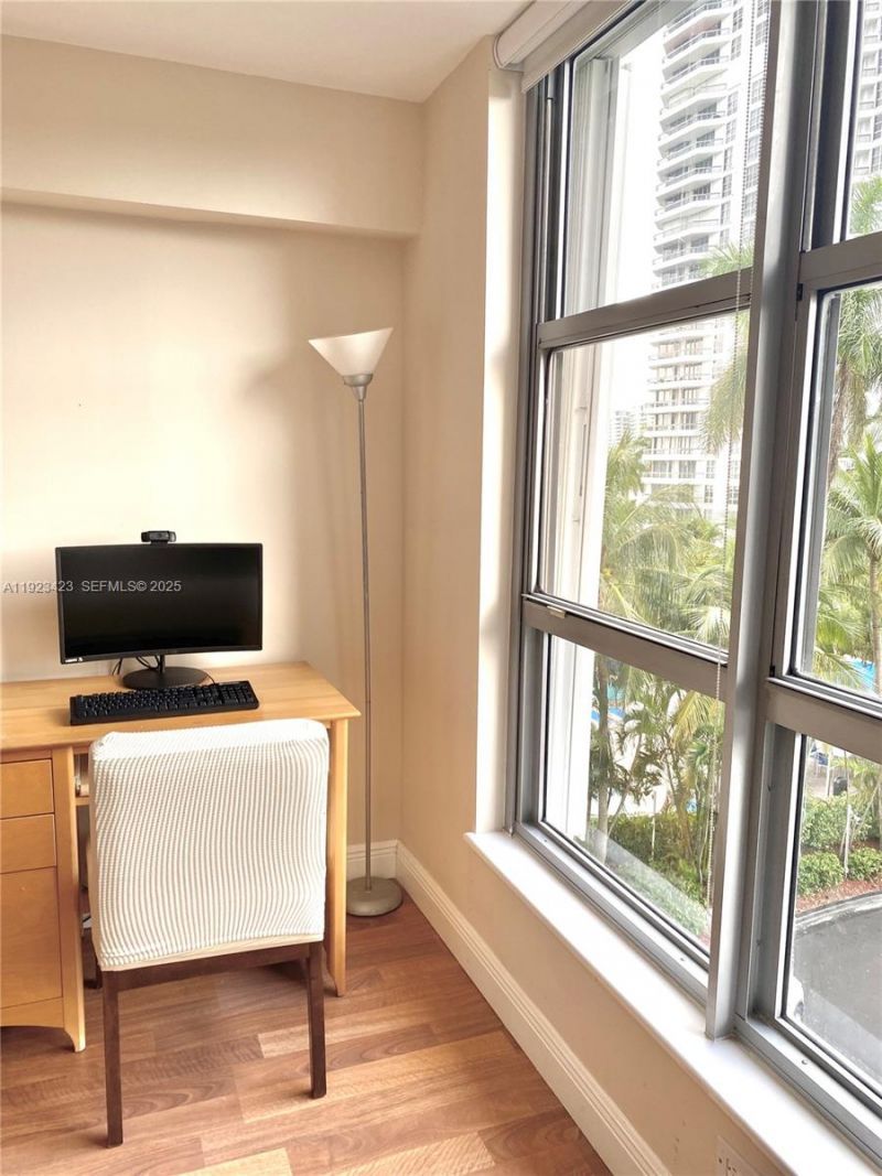 19195 NE 36th Ct, Unit 402, Aventura, FL 33180 Photo