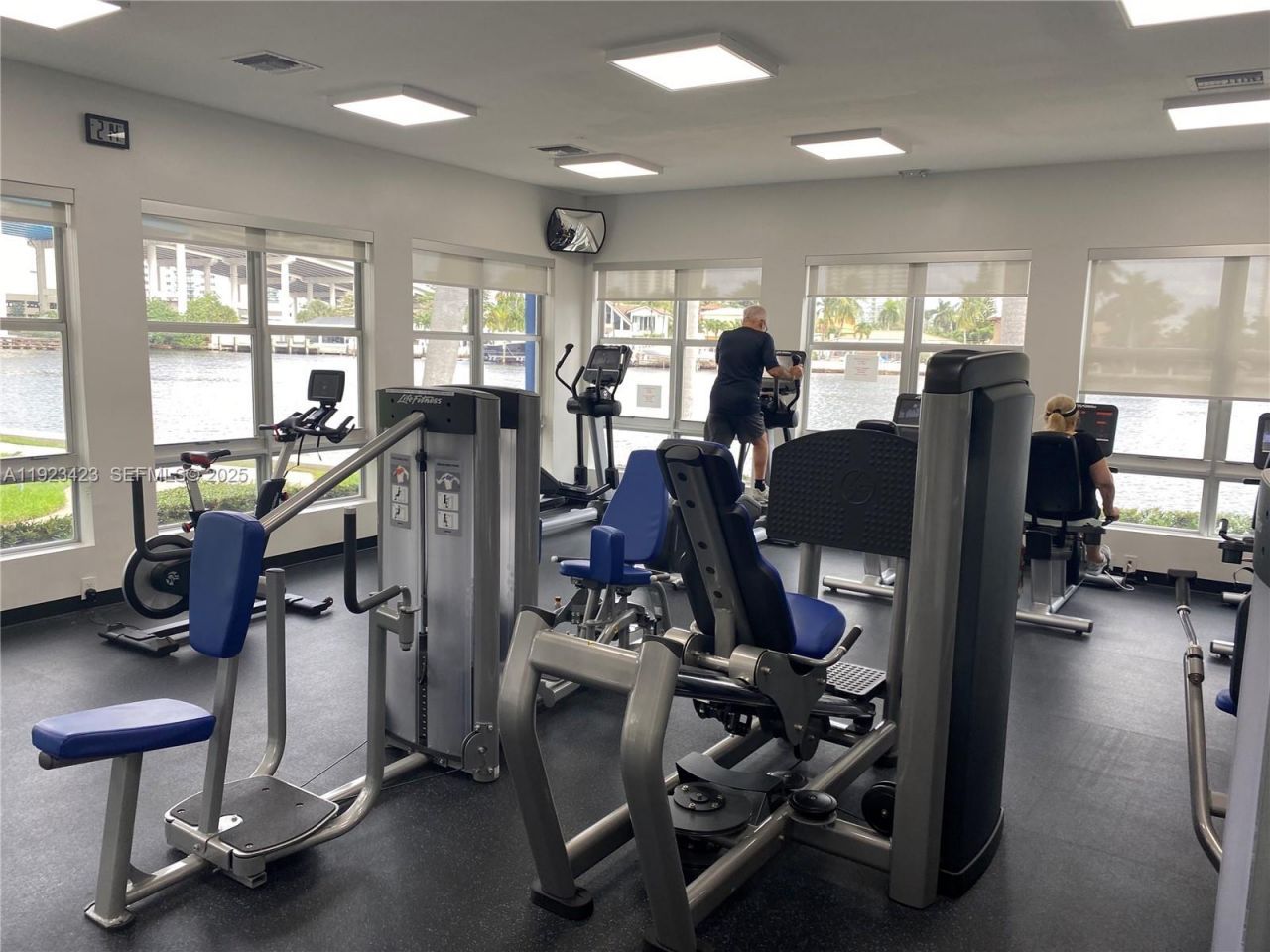 19195 NE 36th Ct, Unit 402, Aventura, FL 33180 Photo