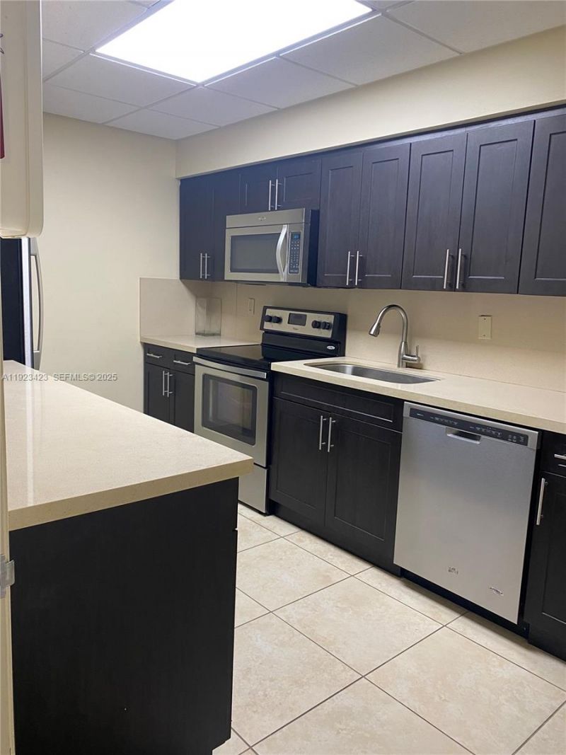 19195 NE 36th Ct, Unit 402, Aventura, FL 33180 Photo