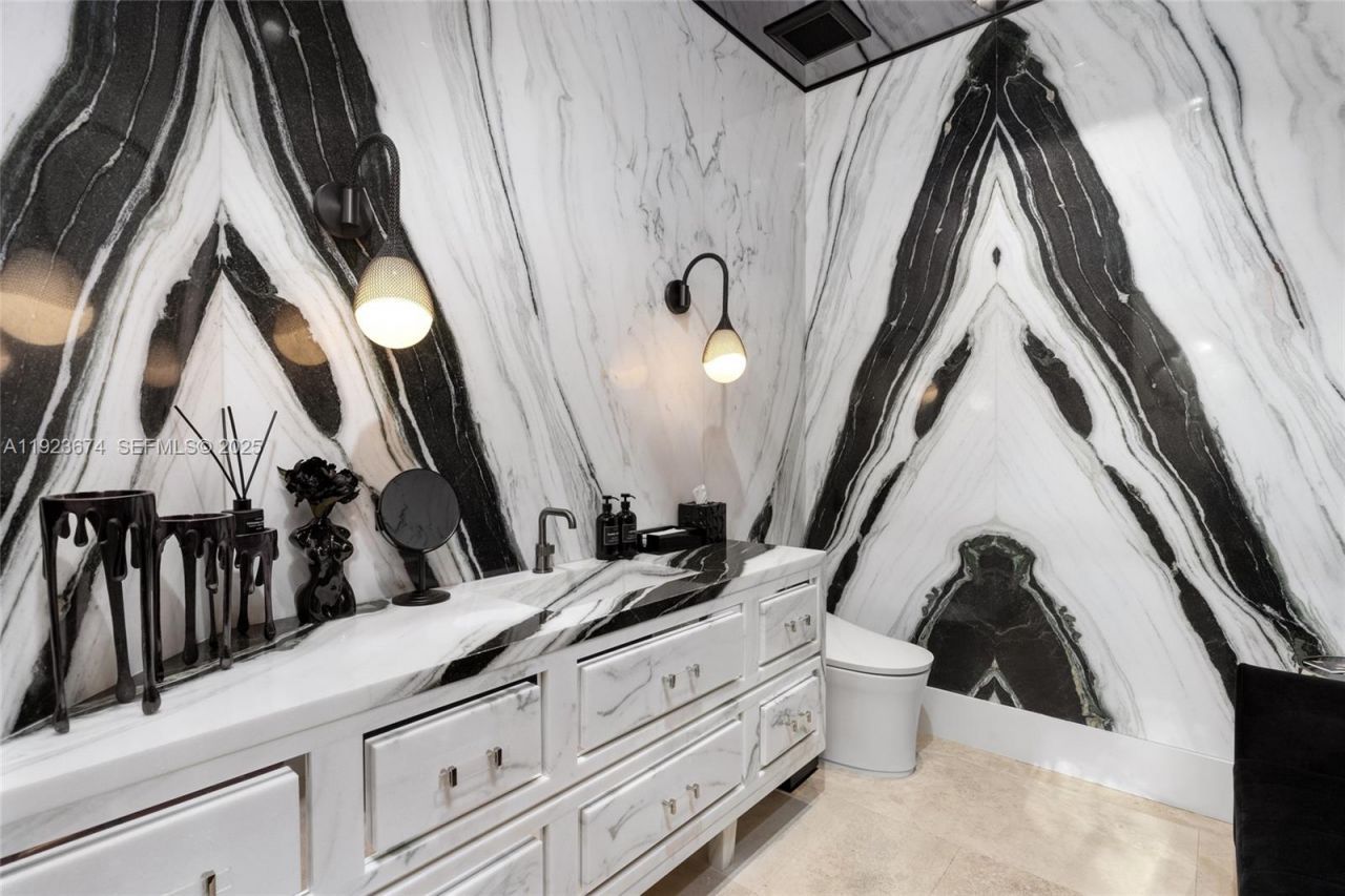 3400 N Flagler Dr, West Palm Beach, FL 33407 Photo