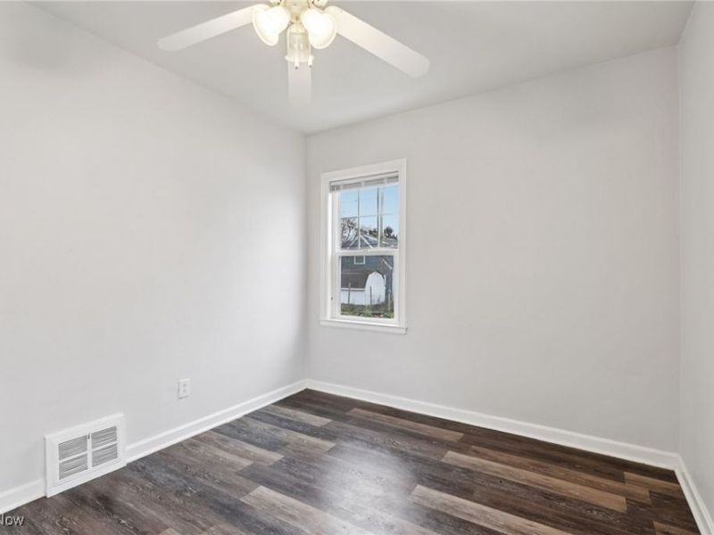 244 E Catawba Avenue, Akron, OH 44301 Photo 13