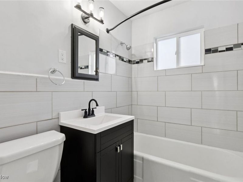 244 E Catawba Avenue, Akron, OH 44301 Photo 18