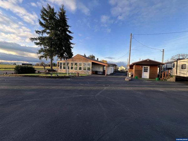 1590 W 2nd St, Halsey, OR 97348