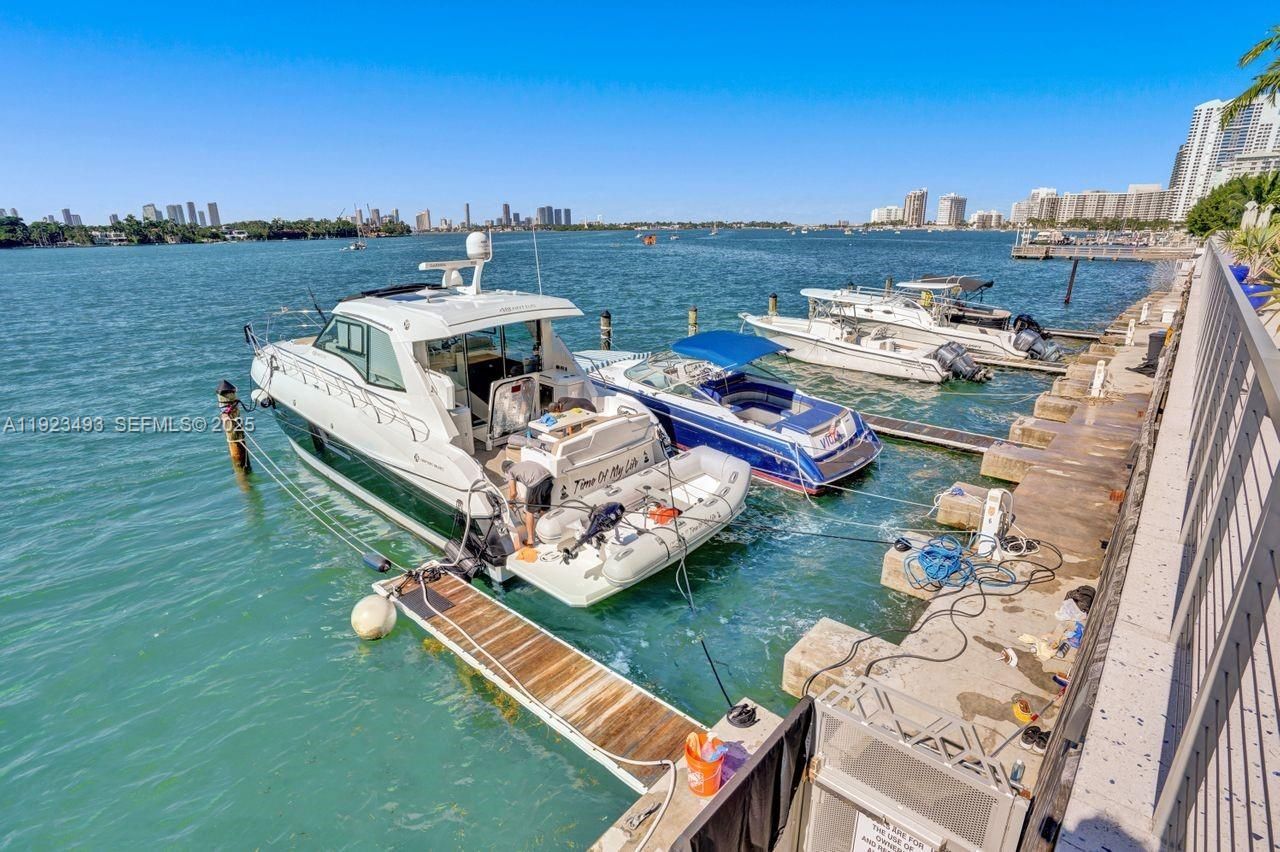 800 West Ave, Unit 722, Miami Beach, FL 33139 Photo