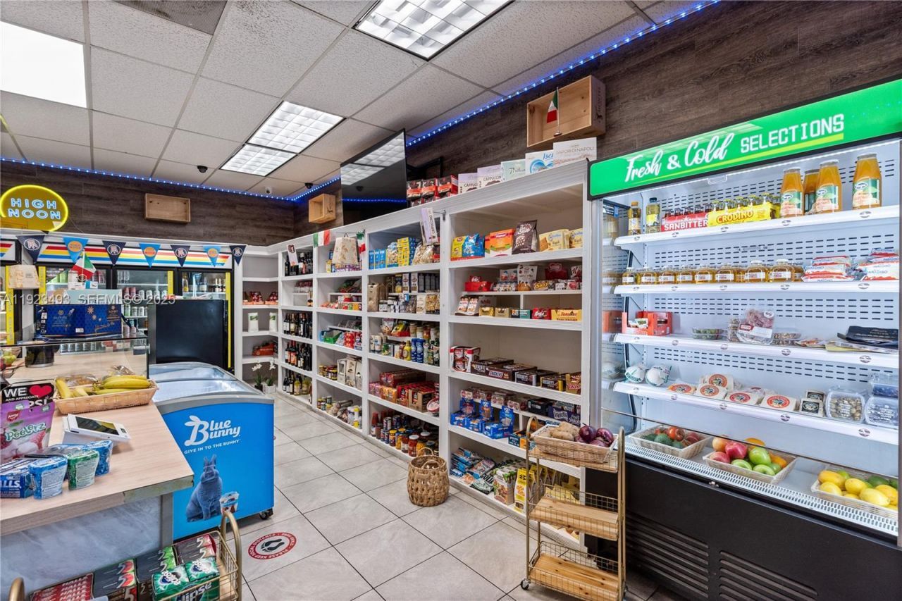 800 West Ave, Unit 722, Miami Beach, FL 33139 Photo