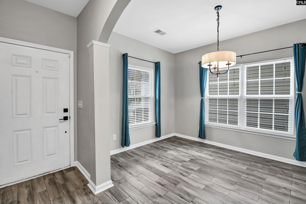 116 Chesterton Drive Photo 7