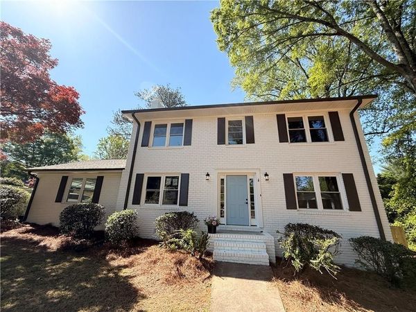 563 Hillandale Circle SW, Marietta, GA 30064