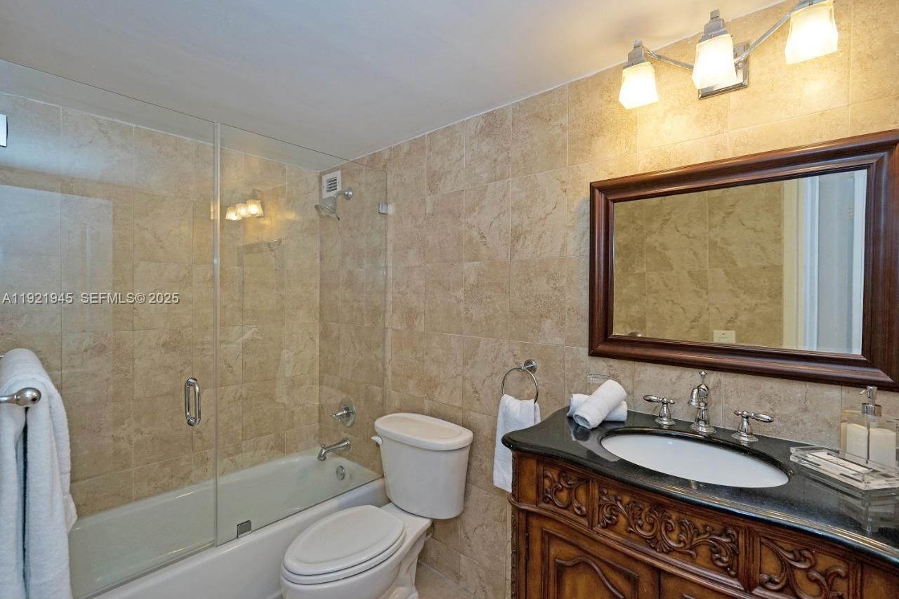 5601 Collins Ave, Unit 1516, Miami Beach, FL 33140 Photo