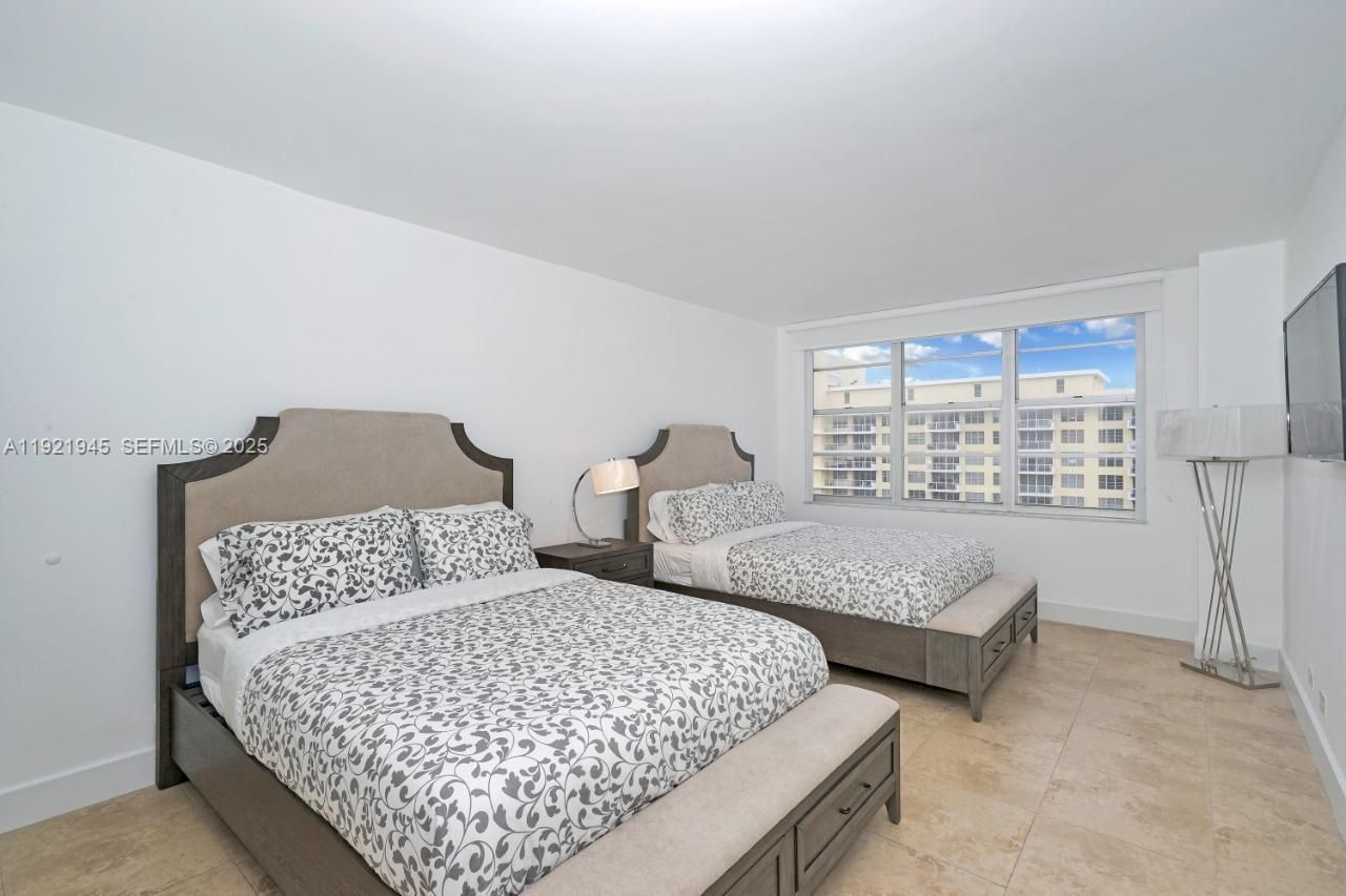 5601 Collins Ave, Unit 1516, Miami Beach, FL 33140 Photo