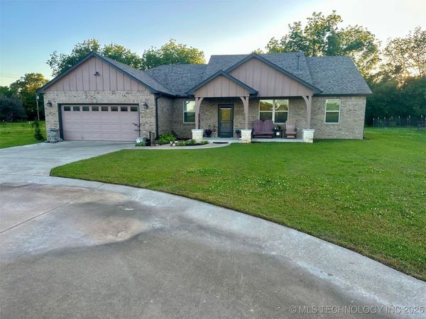 803 Julie Avenue , Hominy, OK 74035