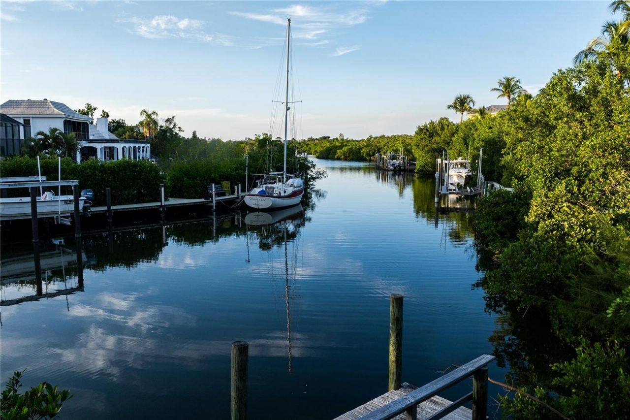 1290 Hidden Harbor Way, Sarasota, FL 34242 Photo