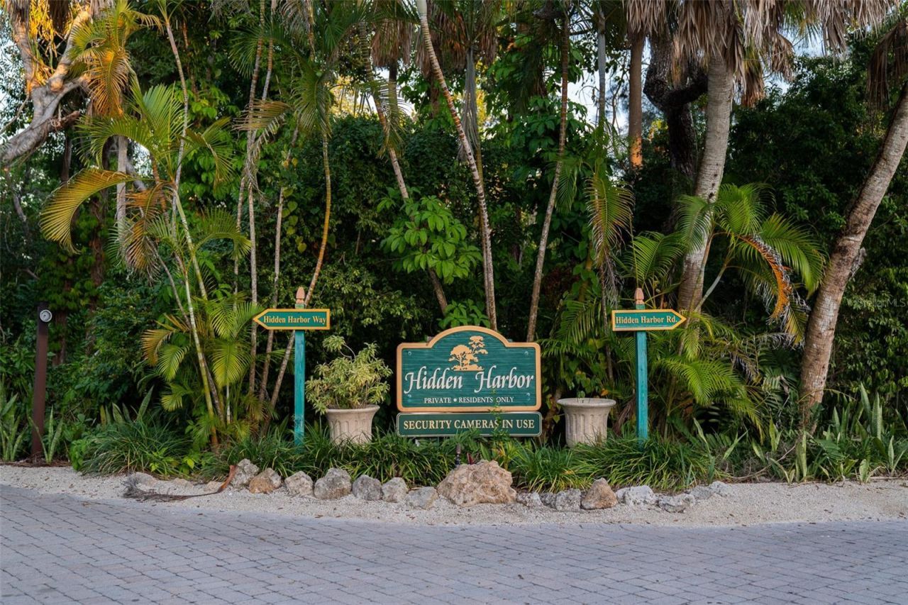 1290 Hidden Harbor Way, Sarasota, FL 34242 Photo
