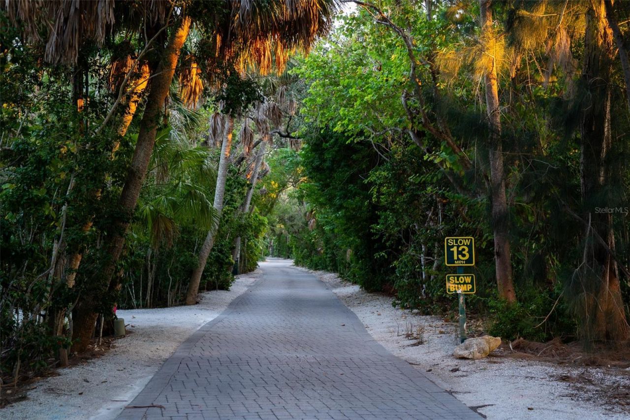 1290 Hidden Harbor Way, Sarasota, FL 34242 Photo