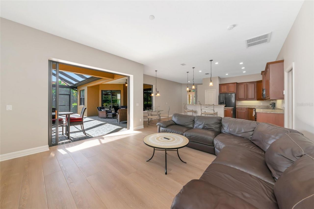 501 169th Court Ne, Bradenton, FL 34212 Photo