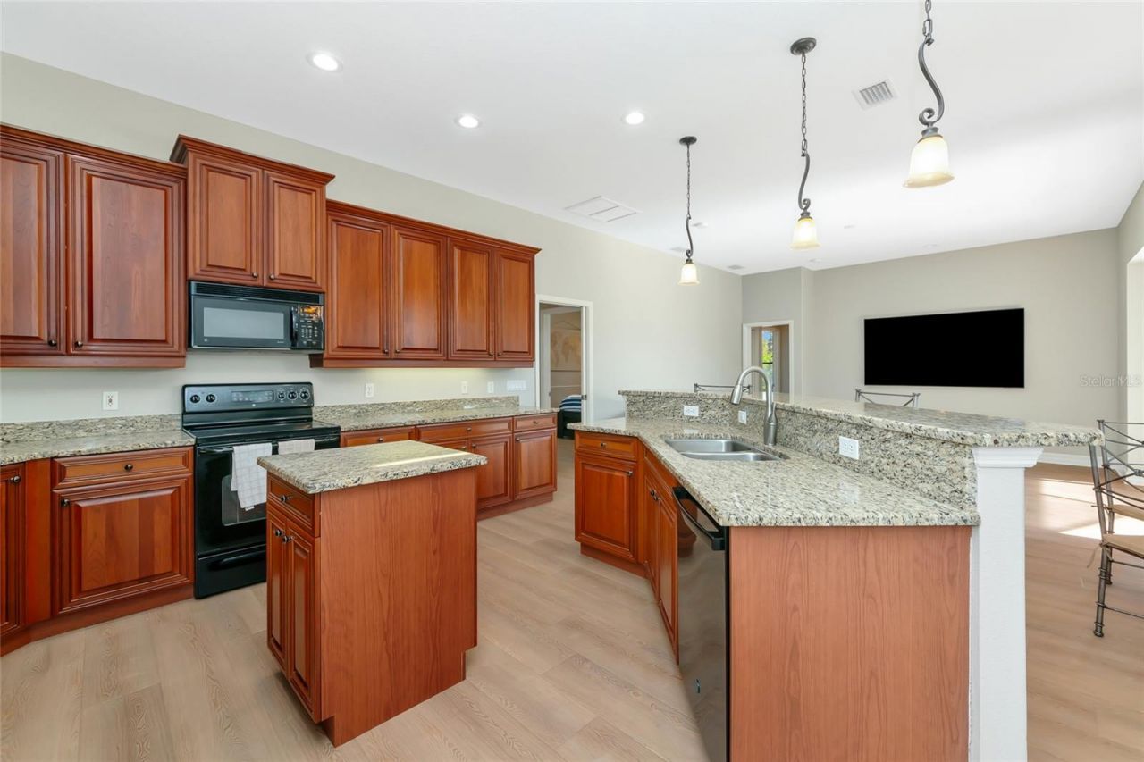 501 169th Court Ne, Bradenton, FL 34212 Photo