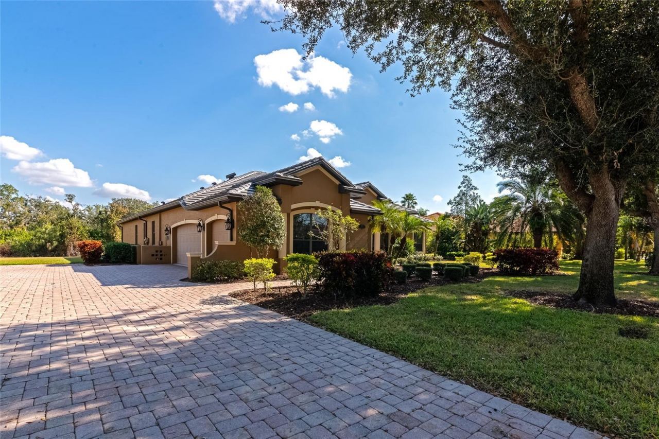 501 169th Court Ne, Bradenton, FL 34212 Photo