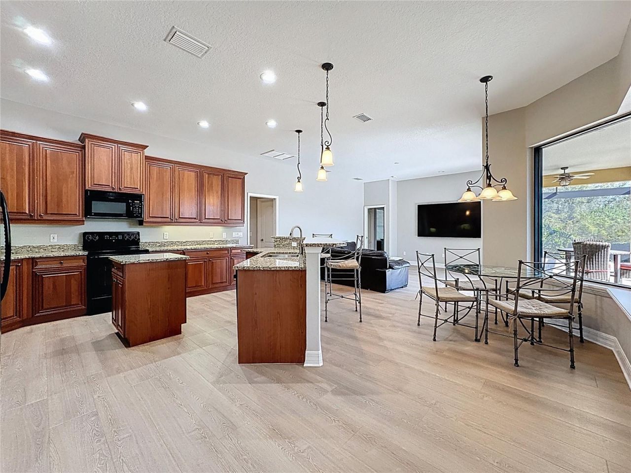 501 169th Court Ne, Bradenton, FL 34212 Photo