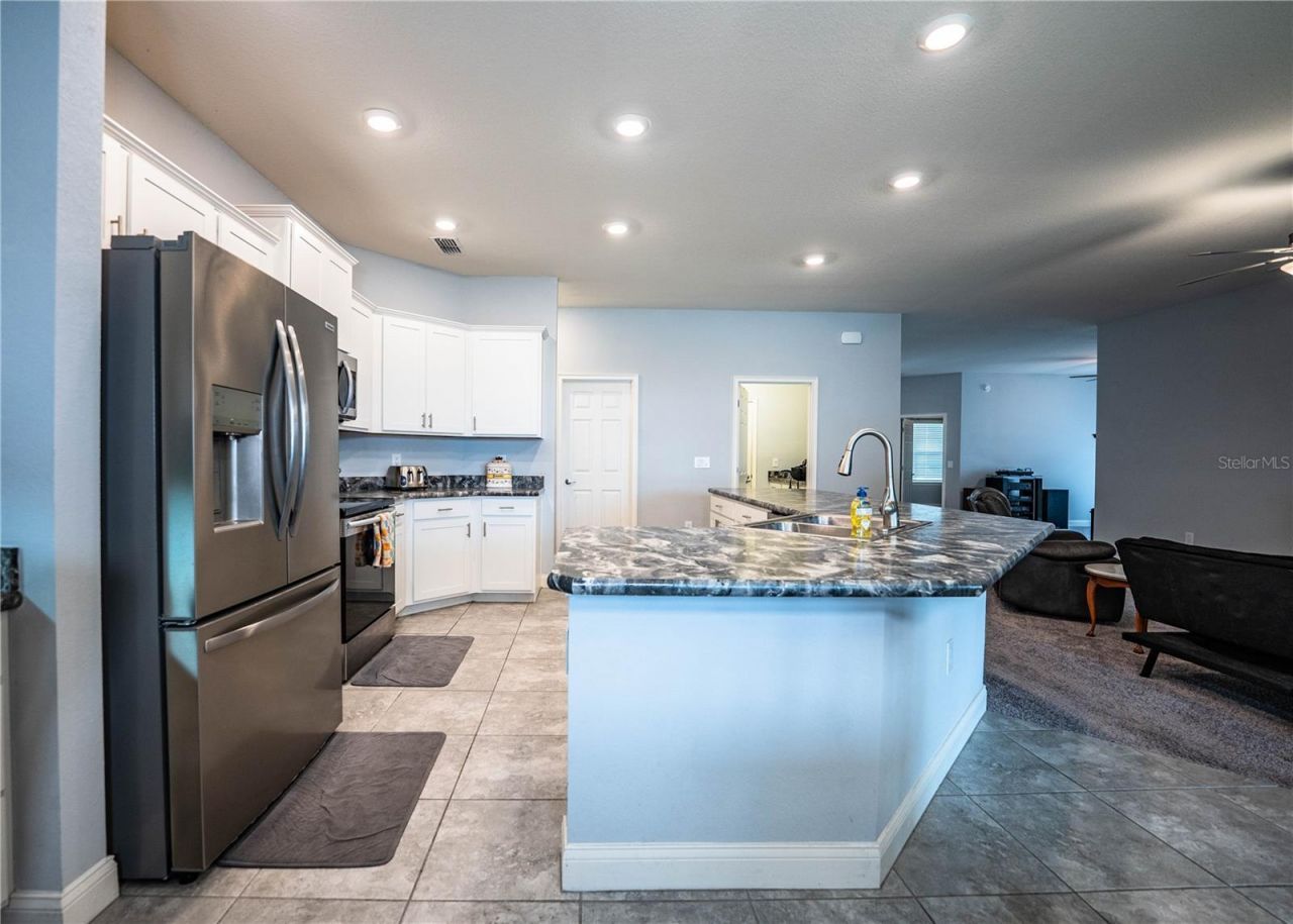 261 Walkers Point Drive, Auburndale, FL 33823 Photo