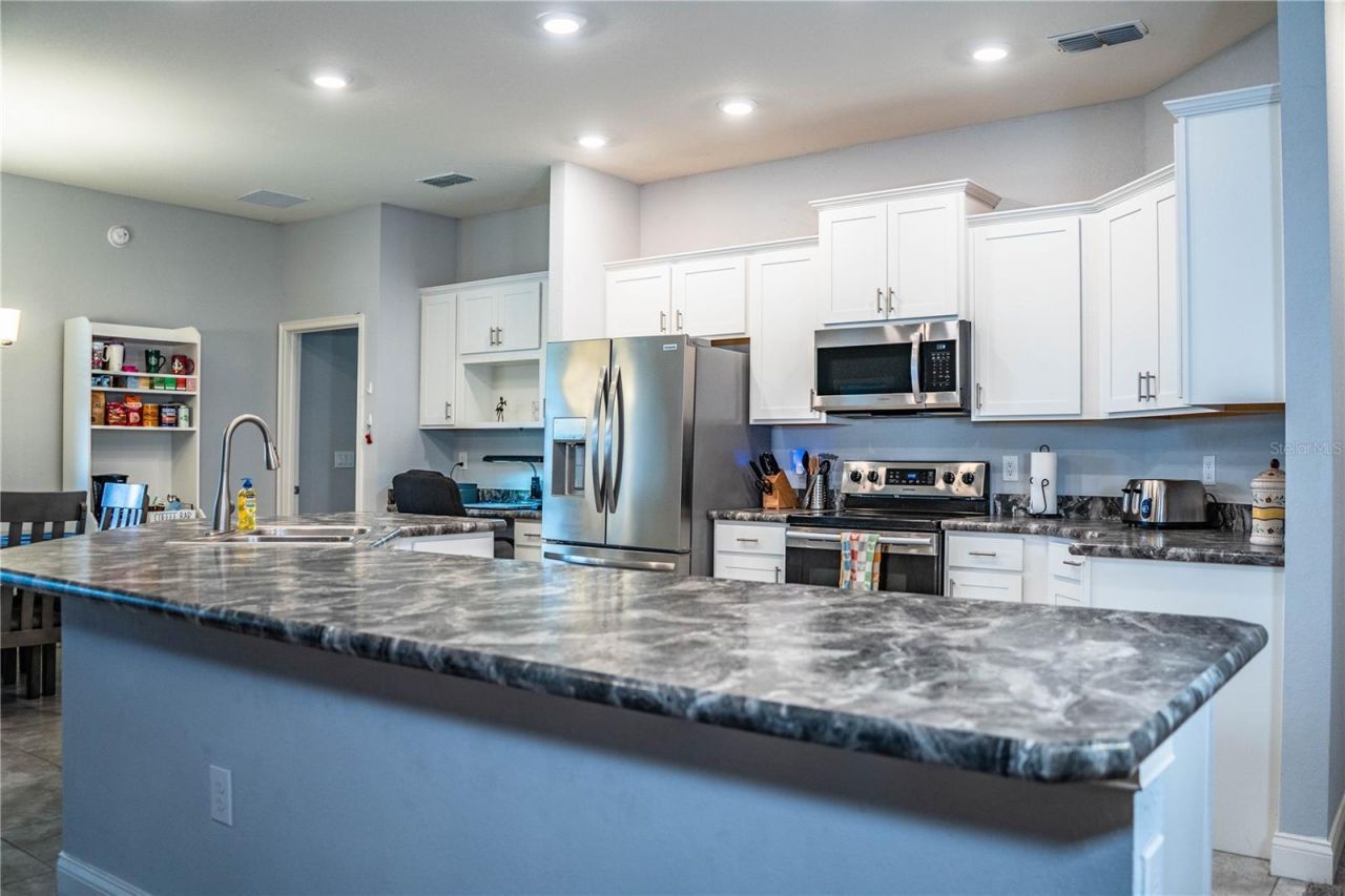 261 Walkers Point Drive, Auburndale, FL 33823 Photo