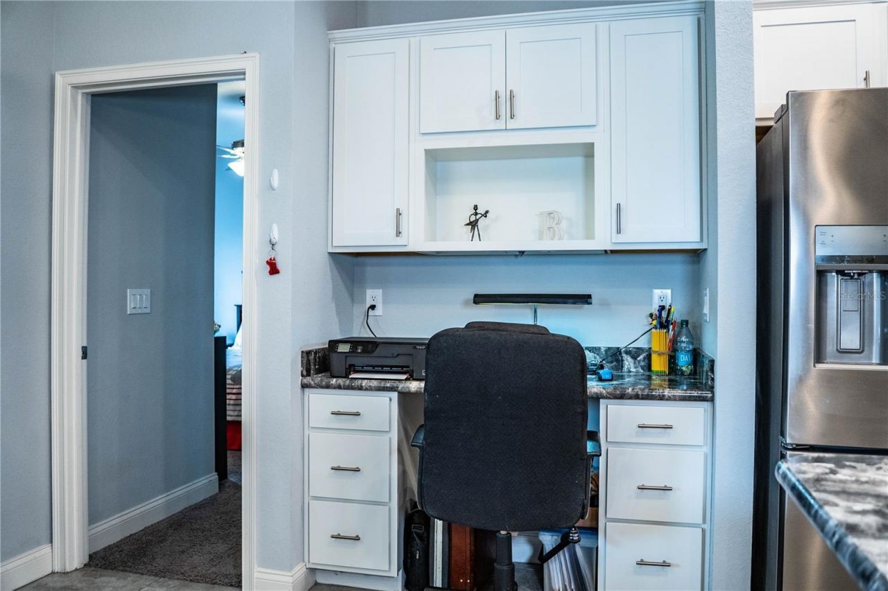 261 Walkers Point Drive, Auburndale, FL 33823 Photo